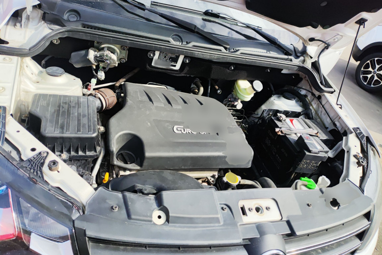 东风风光 风光370 2018款 S370 1.5L CVT豪华型 7座局部细节24