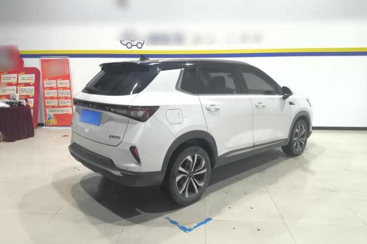 五菱汽车 五菱星辰 2021款 1.5T CVT星辉版车身外观7