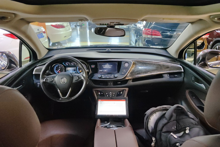 别克 昂科威 2016款 28T 四驱精英型中控内饰12