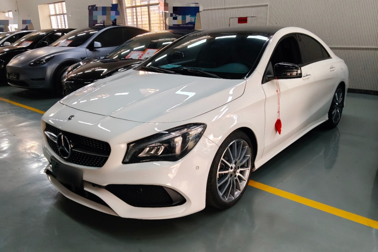 奔驰CLA 2018款 CLA 220 4MATIC车身外观1