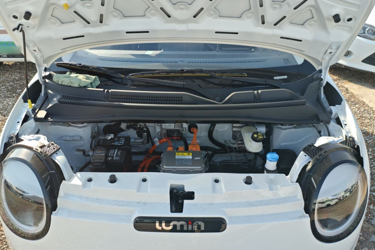 长安启源 长安Lumin 2025款 205km 香沁款机舱底盘24
