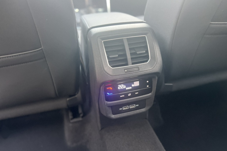 大众 探岳 2021款 330TSI 两驱豪华智联版Plus中控内饰7006