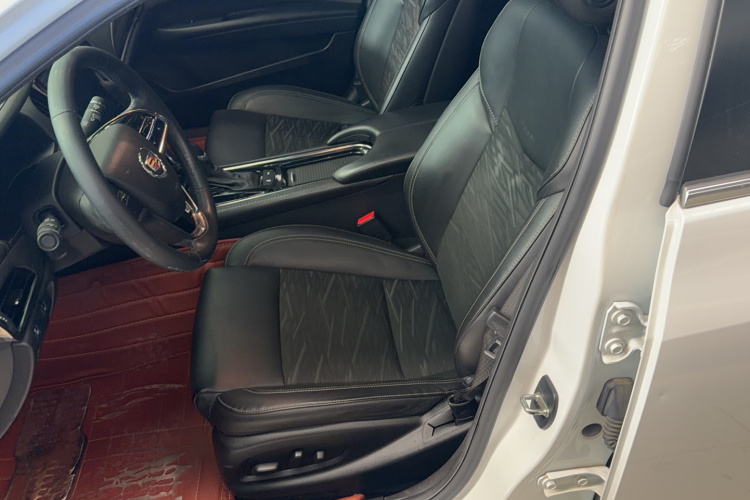 凯迪拉克ATS-L 2014款 25T 舒适型中控内饰7002