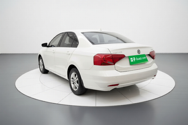 大众 捷达 2017款 1.4L 手动时尚型车身外观5