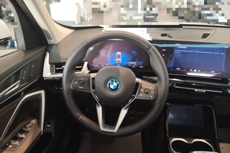 宝马iX1 2023款 eDrive25L X设计套装中控内饰13