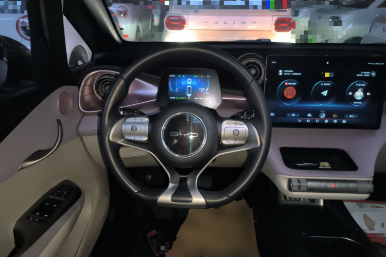 比亚迪 海豚 2021款 405km 时尚版中控内饰13