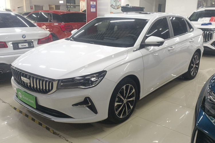 吉利汽车 帝豪 2025款 第4代 1.5L CVT旗舰型车身外观4