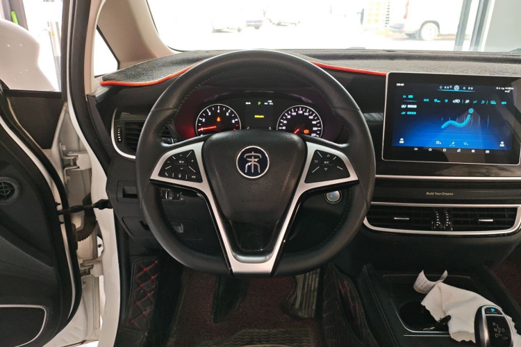 比亚迪 宋MAX 2019款 1.5T 自动智联睿逸型 7座 国V局部细节13