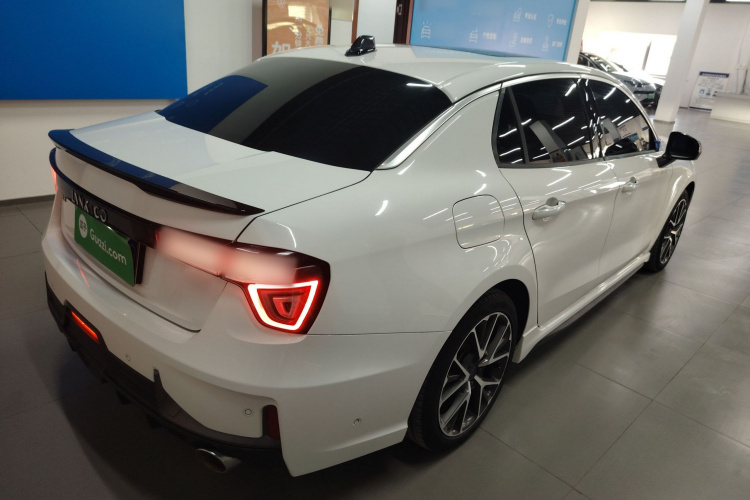 领克03 2020款 2.0TD 自动劲Pro版车身外观6005