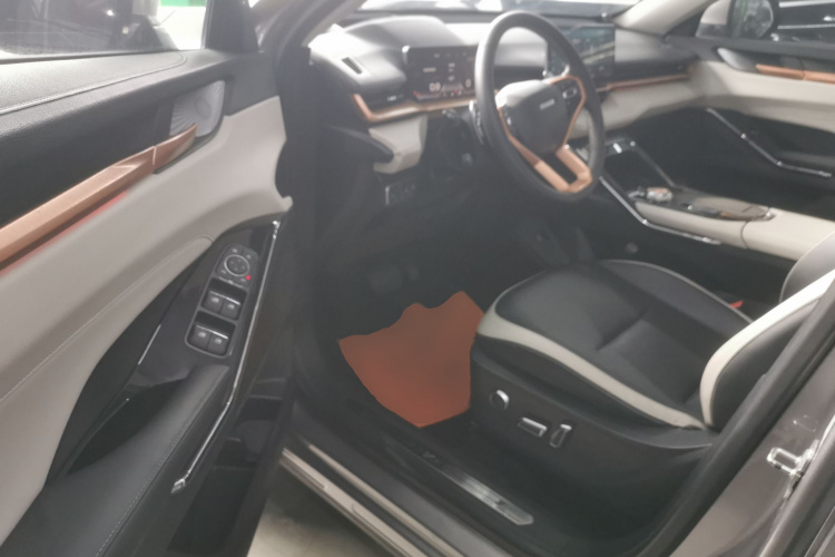哈弗H6 2021款 第三代 1.5T 自动两驱Supreme中控内饰7003