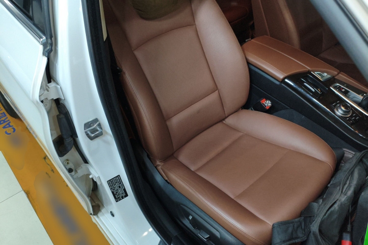 宝马5系 2017款 525Li 领先型局部细节41