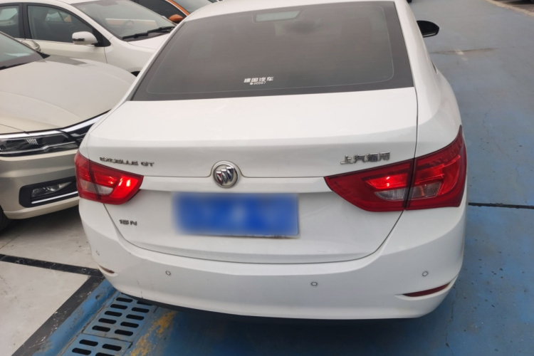 别克 英朗 2016款 15N 自动豪华型车身外观6