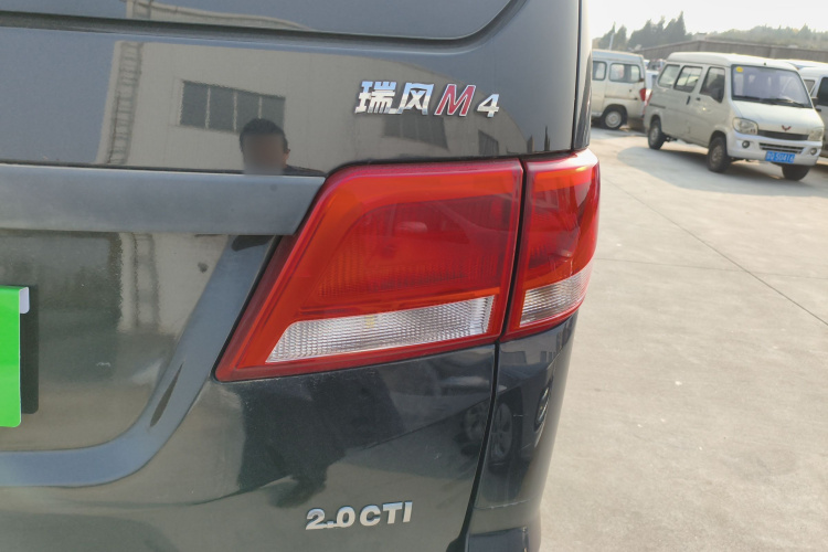 江淮瑞风 瑞风M4 2020款 2.0CTI 柴油 手动劲锐型 国VI车身外观9