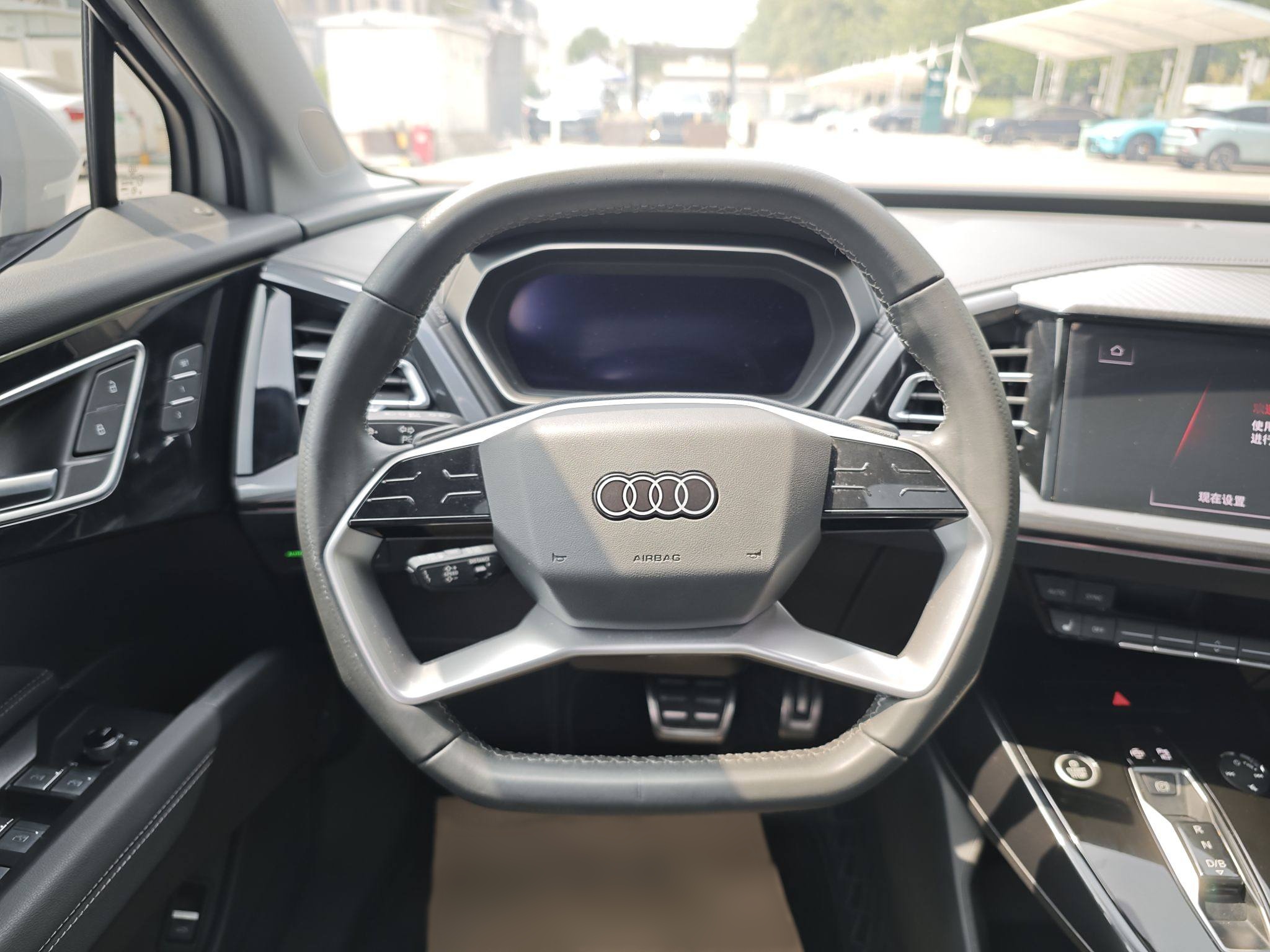 奥迪Q4 e-tron 2023款 40 e-tron 创境版