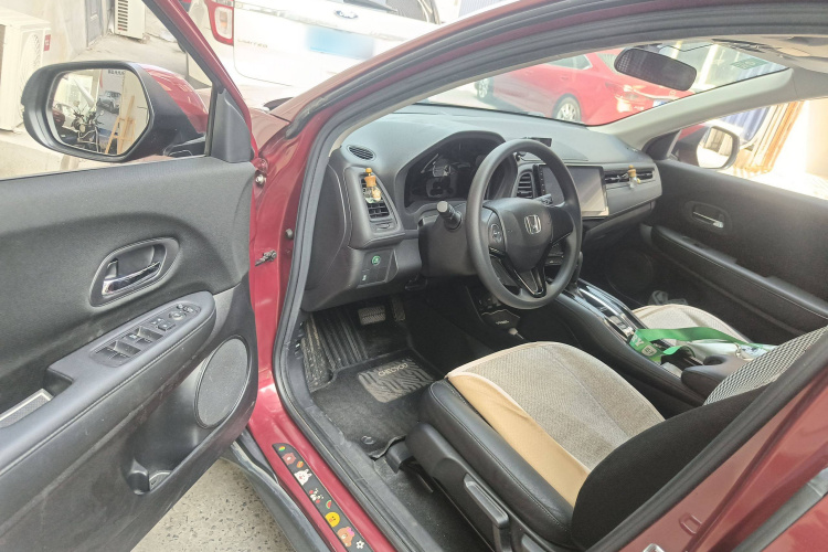 本田 缤智 2017款 1.8L CVT两驱先锋型中控内饰7003