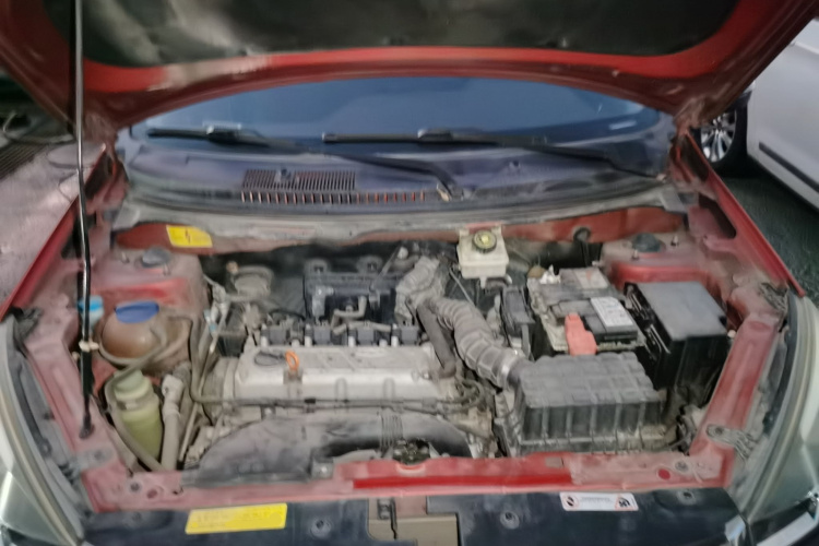 奇瑞 瑞虎3X 2018款 1.5L 自动精英版机舱底盘24