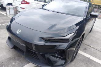 长安UNI-V 2025款 第三代 1.5T 500Bar尊贵型