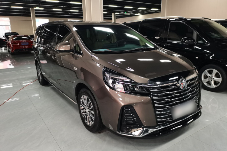 别克GL8 2023款 改款 陆上公务舱 豪华型车身外观3