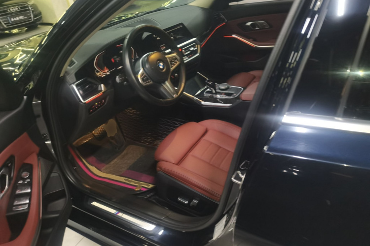 宝马3系 2021款 改款二 325Li xDrive M运动套装局部细节19