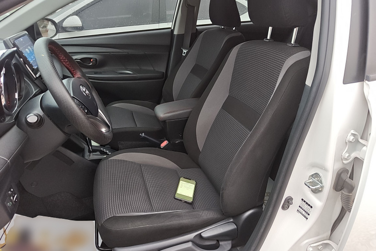 丰田 威驰 2021款 1.5L CVT创行版中控内饰19