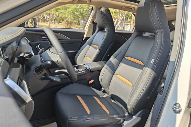 奔腾T77 2020款 PRO 280 TID 自动豪华型中控内饰7005