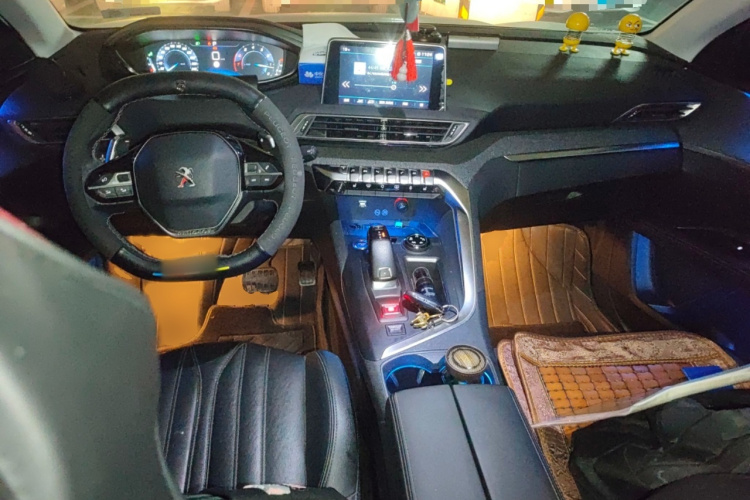 标致4008 2018款 350THP 豪华版中控内饰7002