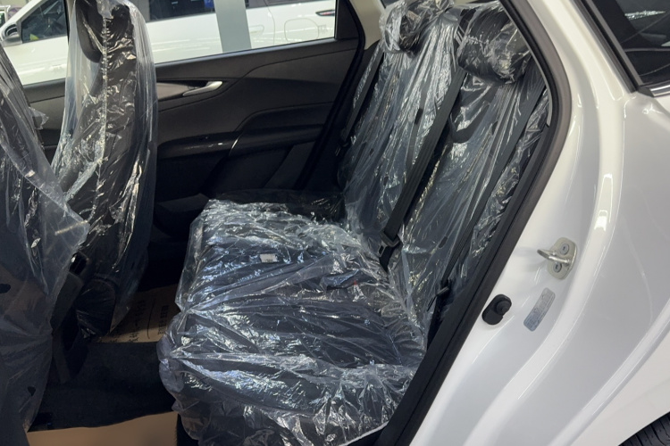 长安 逸动 2025款 蓝鲸 1.5T 500Bar尊贵型中控内饰7001