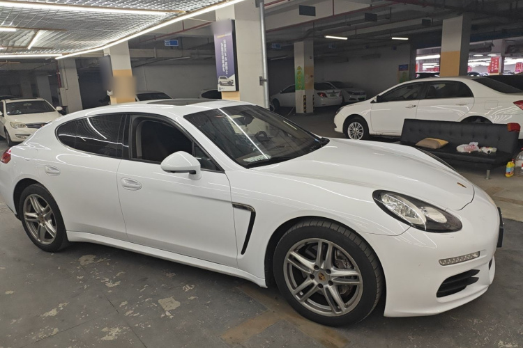 保时捷 2014款 Panamera 3.0T车身外观6002