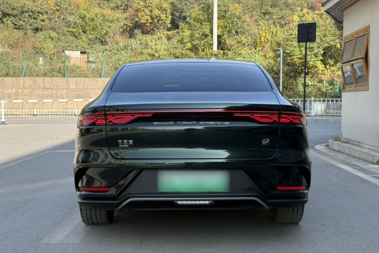 比亚迪 汉 2022款 DM-i 121KM 尊荣型车身外观6001