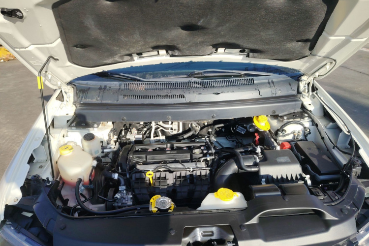 道奇 酷威 2016款 2.4L 两驱旅行版机舱底盘24