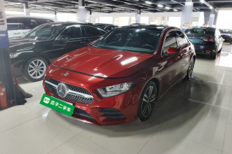 奔驰A级 2019款 改款 A 180 L 运动轿车