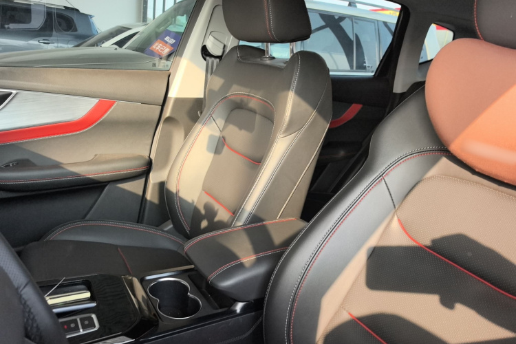 奇瑞 瑞虎7 2023款 超能版 1.5T CVT超能卫士中控内饰19