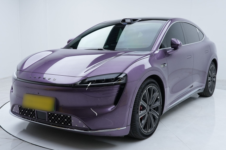 鸿蒙智行 智界R7 2025款 增程 331km Ultra车身外观1