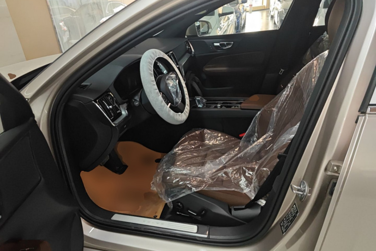 沃尔沃S60 2026款 B4 智逸豪华版中控内饰20