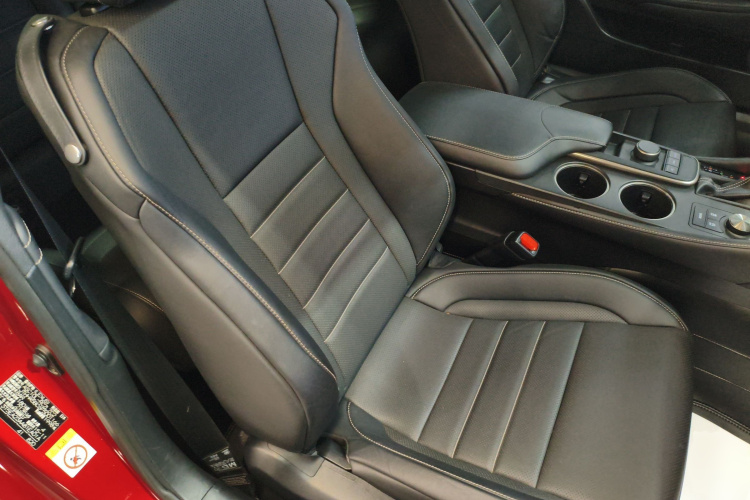 雷克萨斯RC 2016款 200t 锋尚版局部细节41