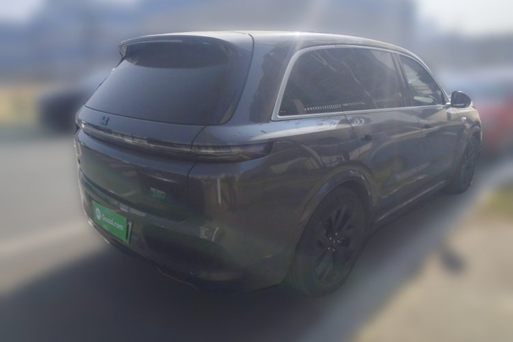 理想汽车 理想L8 2023款 Pro车身外观7