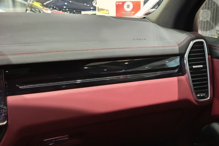 保时捷 2018款 Cayenne 3.0T中控内饰7004