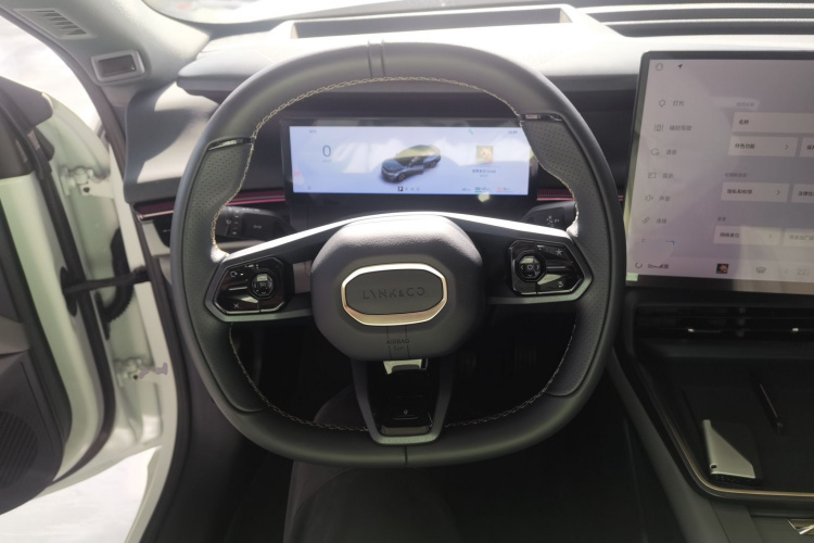 领克07 2024款 EM-P 126长续航 Ultra中控内饰13