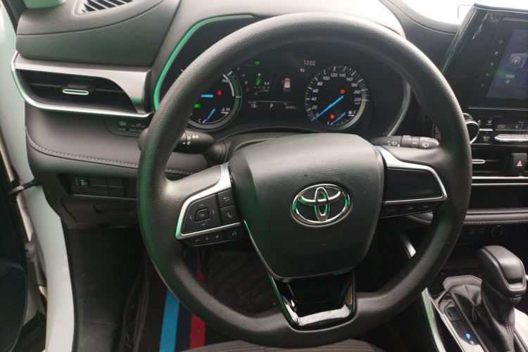 丰田 汉兰达 2023款 2.5L智能电混双擎两驱精英版 5座中控内饰13