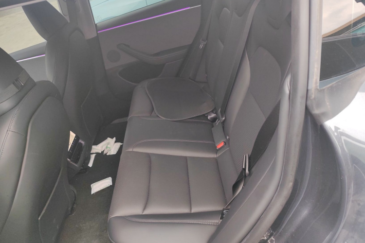 特斯拉 Model 3 2023款 后轮驱动版中控内饰7004