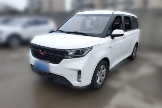 五菱汽车 五菱宏光PLUS 2019款 1.5T 手动豪华型 7座