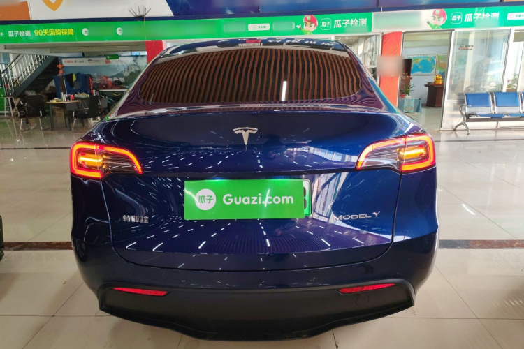 特斯拉 Model Y 2022款 改款 后轮驱动版车身外观6004