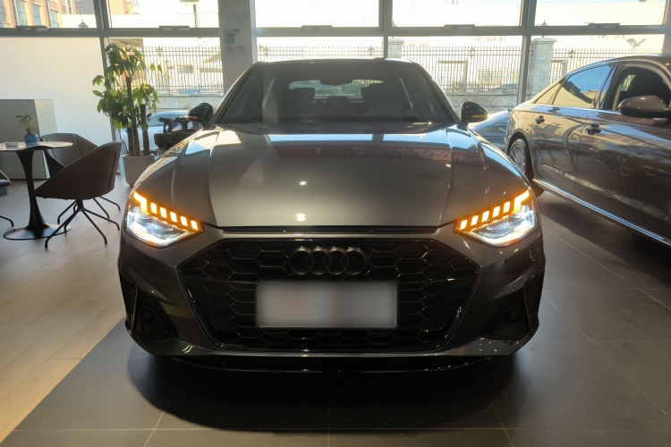 奥迪A4L 2023款 40 TFSI 豪华动感型车身外观6001