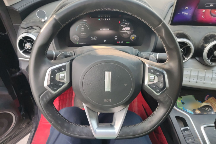 魏牌 VV7 GT 2020款 2.0T 旗舰型中控内饰13