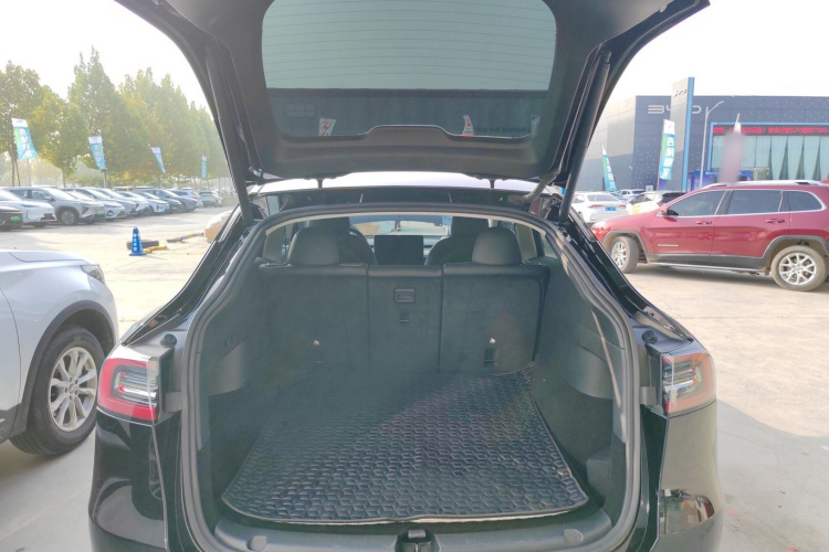 特斯拉 Model Y 2021款 标准续航后驱版机舱底盘23