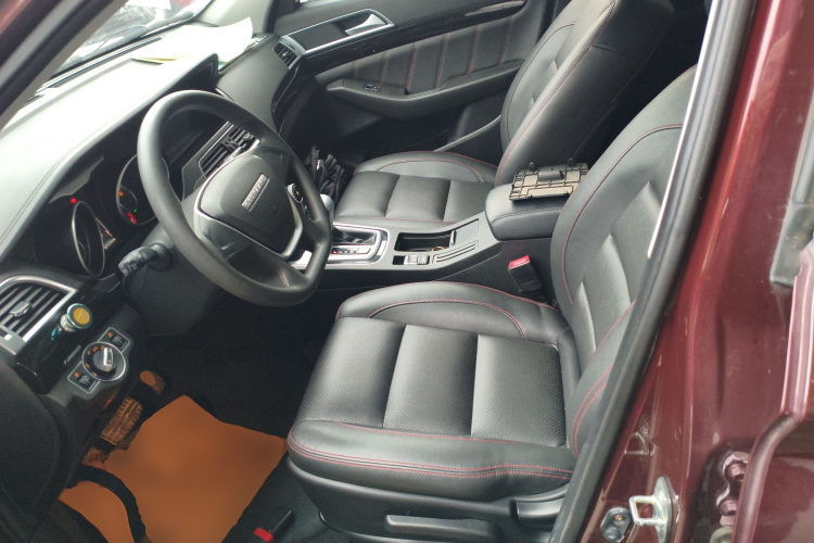 猎豹汽车 猎豹CS10 2017款 1.5T CVT精英型中控内饰19