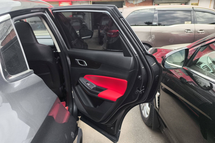 长安CS55PLUS 2022款 第二代 1.5T DCT尊贵型中控内饰7006