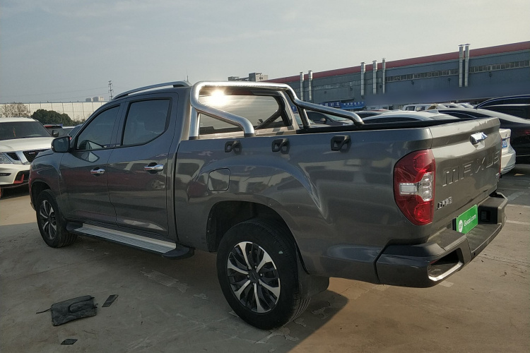 上汽大通MAXUS 大通T70 2021款 2.0T柴油自动四驱精英版长箱高底盘车身外观6003