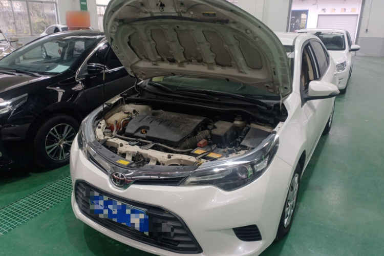 丰田 雷凌 2015款 1.6E CVT新锐版机舱底盘24