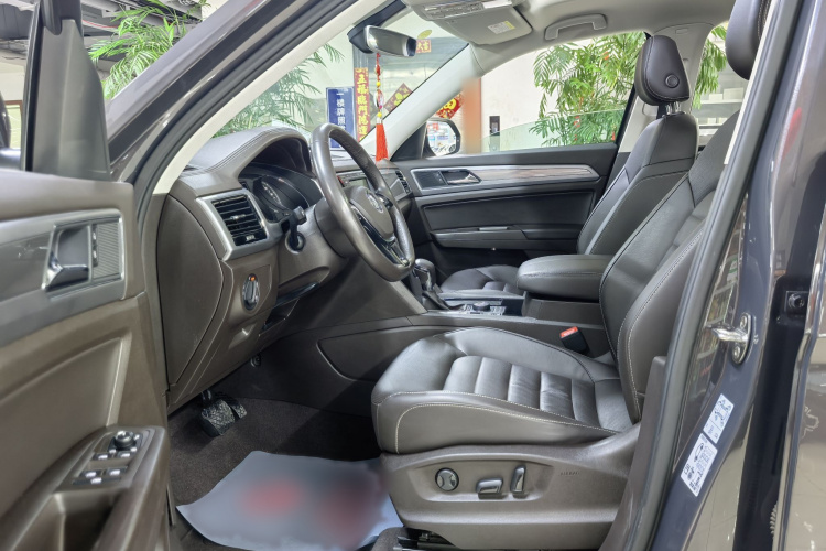 大众 途昂 2017款 530 V6 四驱豪华版中控内饰7002